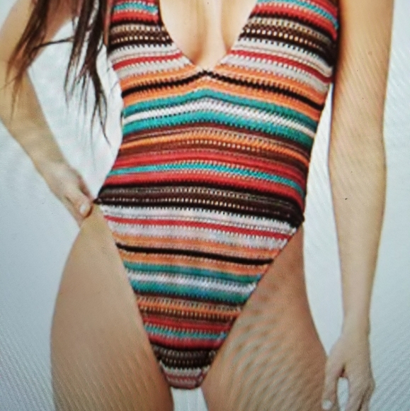 NWT Beautiful Variegated Color One Piece Swimsuit - Picture 4 of 8